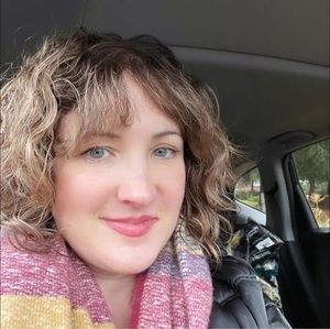 Meet your Posher, Katelyn